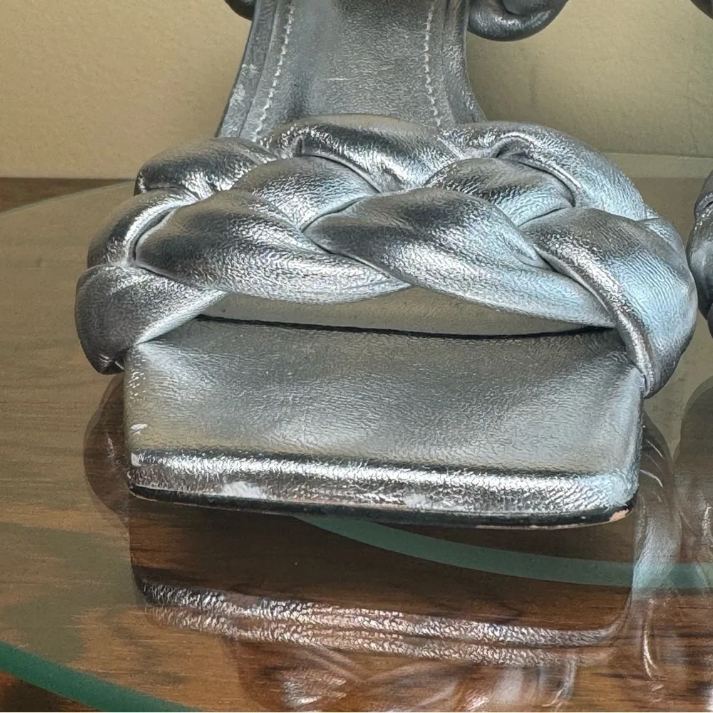 Marc Fisher LTD Hammy Sandal - silver - size 6 - Picture 6 of 16